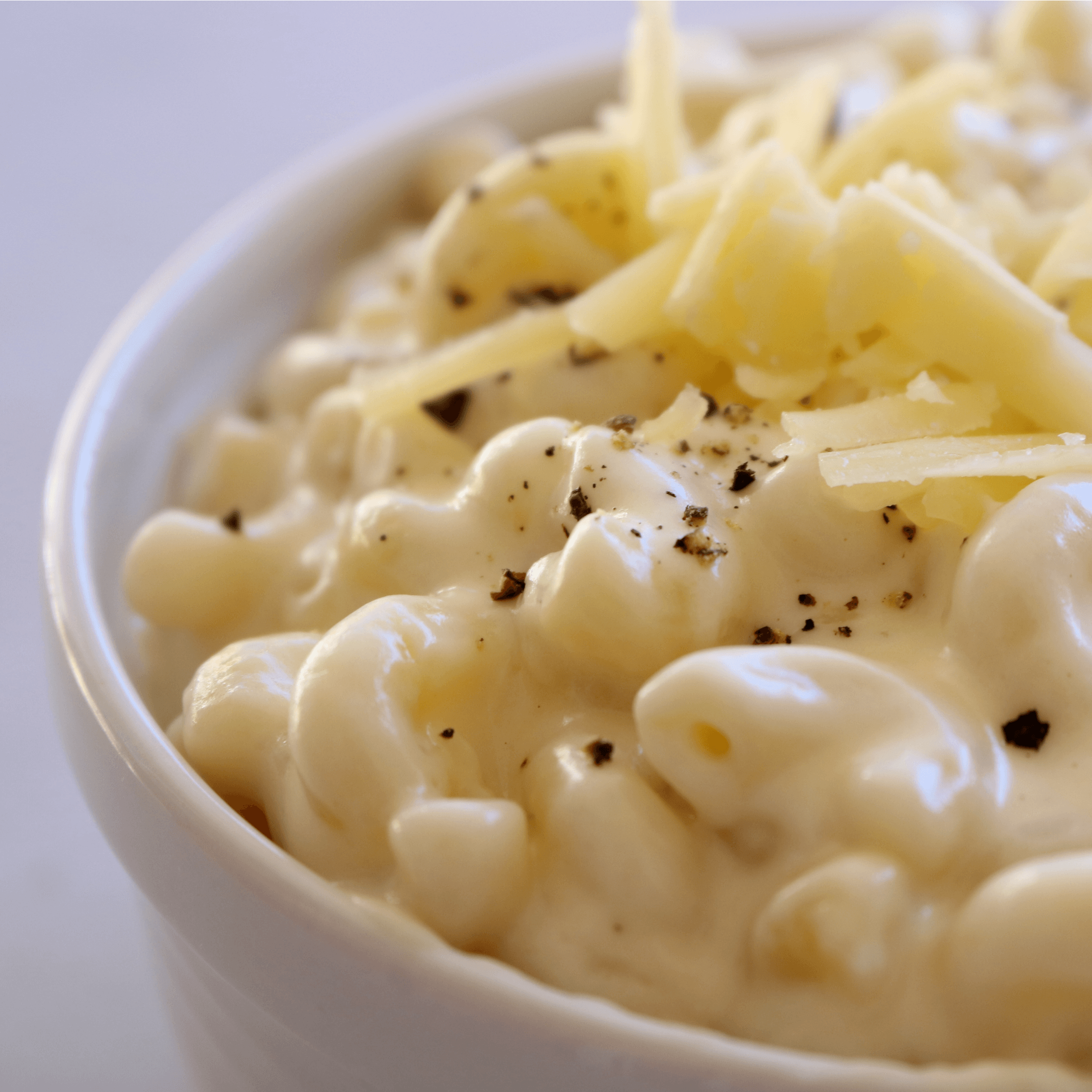 Alfredo & shrimp mac & cheese